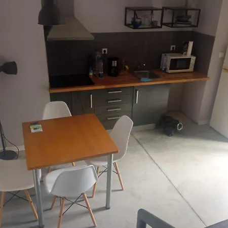 Nice Villa 5 Min Center Porto 别墅