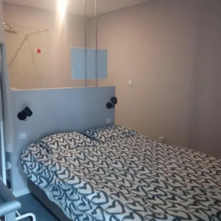 Nice Villa 5 Min Center Porto 别墅 *
